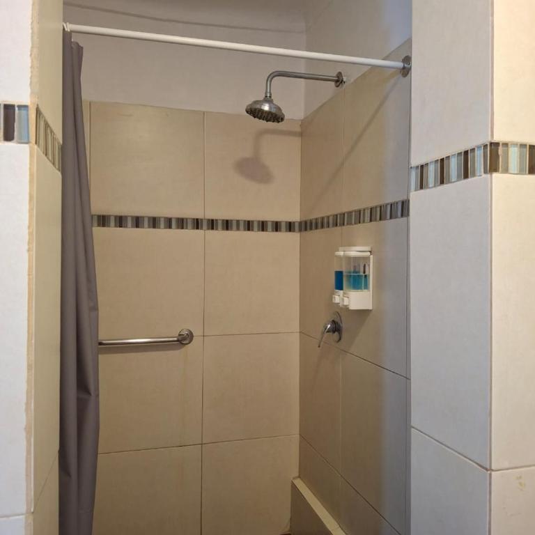 Happy House Hostel - Habitación Doble Deluxe - 4