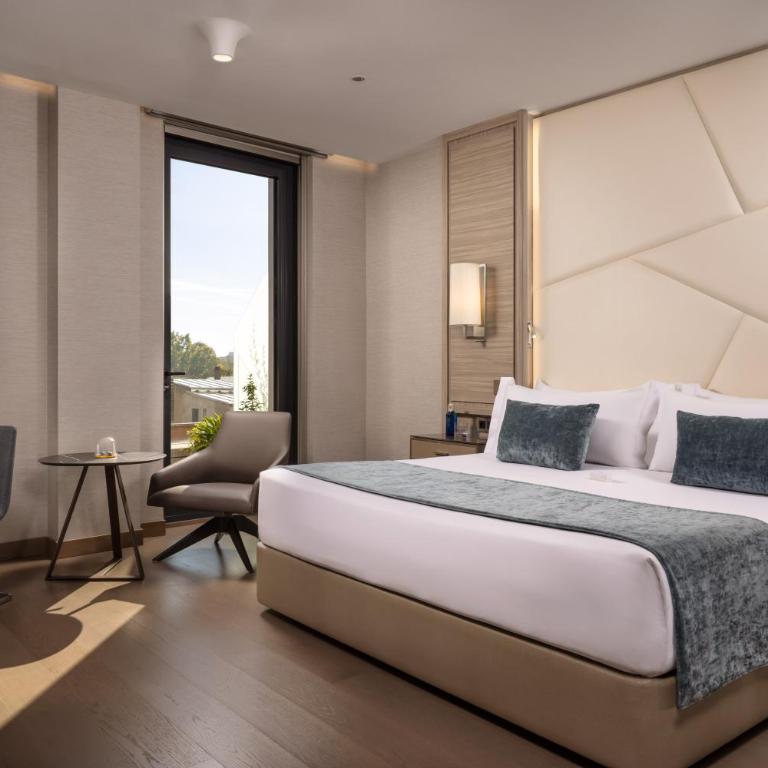 VP Plaza España Design - Superior Double Room with Terrace - 3