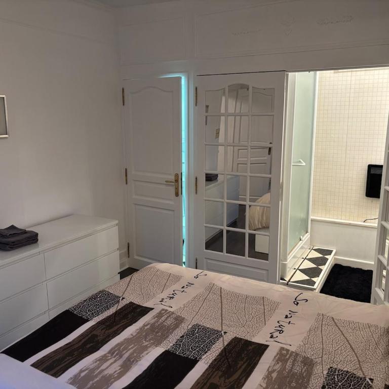 Charming Parisian pied-à-terre! - Appartement 1 Chambre - 11