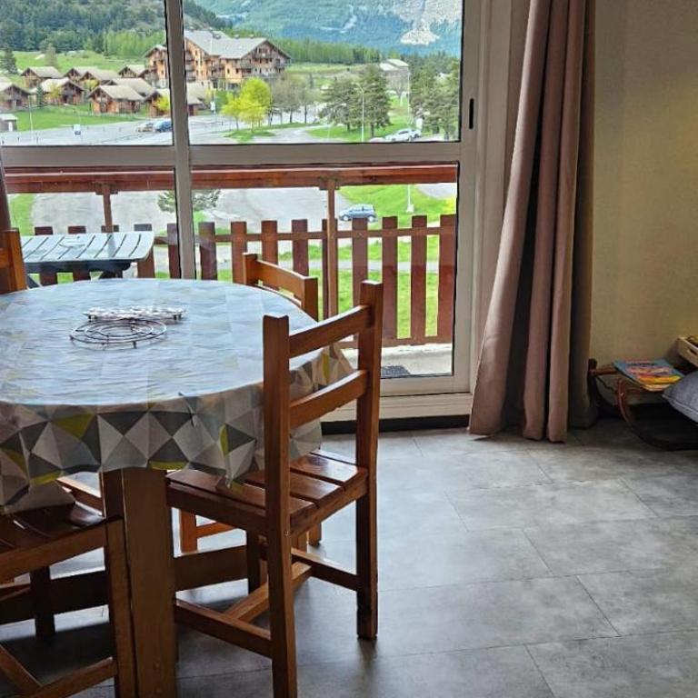 Studio lumineux et cosy avec vue montagne 7è étage - Appartement 2 Chambres - 1