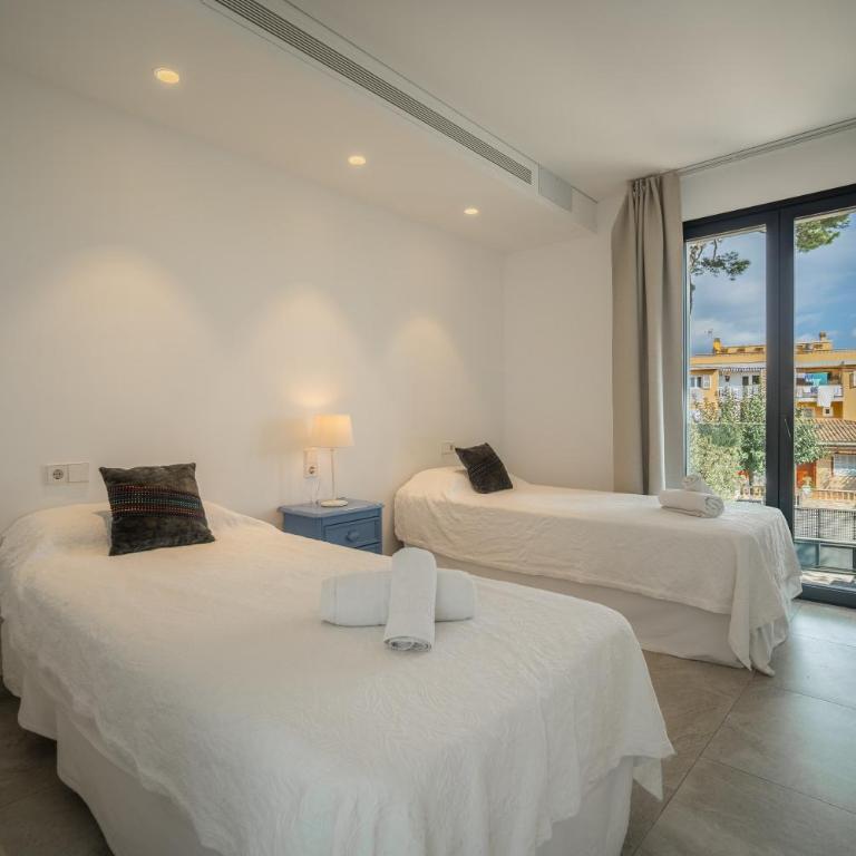 Villa Bauló Beach Cycling - Villa with Private Pool - 3