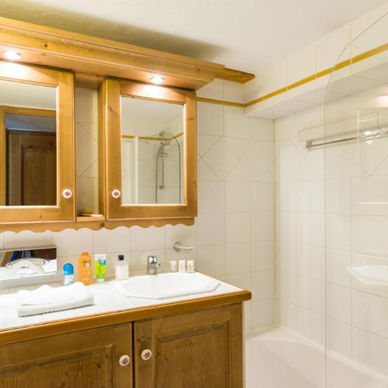 Résidence Pierre & Vacances Premium Les Alpages de Chantel - Appartement 2 Chambres avec Balcon (6 Personnes) - 1