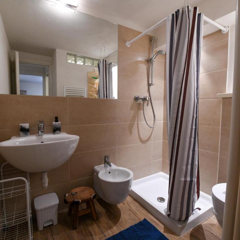 Sant'Orso Cozy Home - Two-Bedroom Apartment with Mountain View - 28