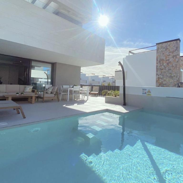 LUXURY VILLA ALMENDRO 8 WITH PRIVATE HEATED POOL AT SANTA ROSLIA RESORT by PREMIUM SPAIN PROPERTIES - Villa - 1
