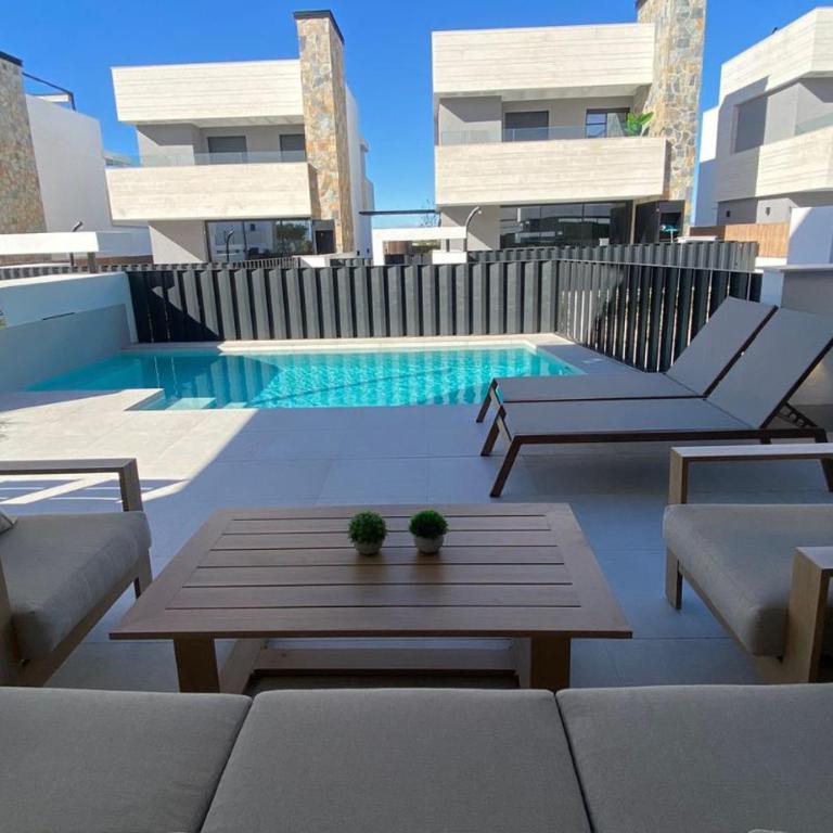LUXURY VILLA ALMENDRO 8 WITH PRIVATE HEATED POOL AT SANTA ROSLIA RESORT by PREMIUM SPAIN PROPERTIES - Villa - 40