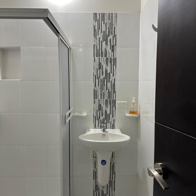 Luxury Villa San Gil Pool, Private Court & BBQ - Villa de 1 dormitorio - 9