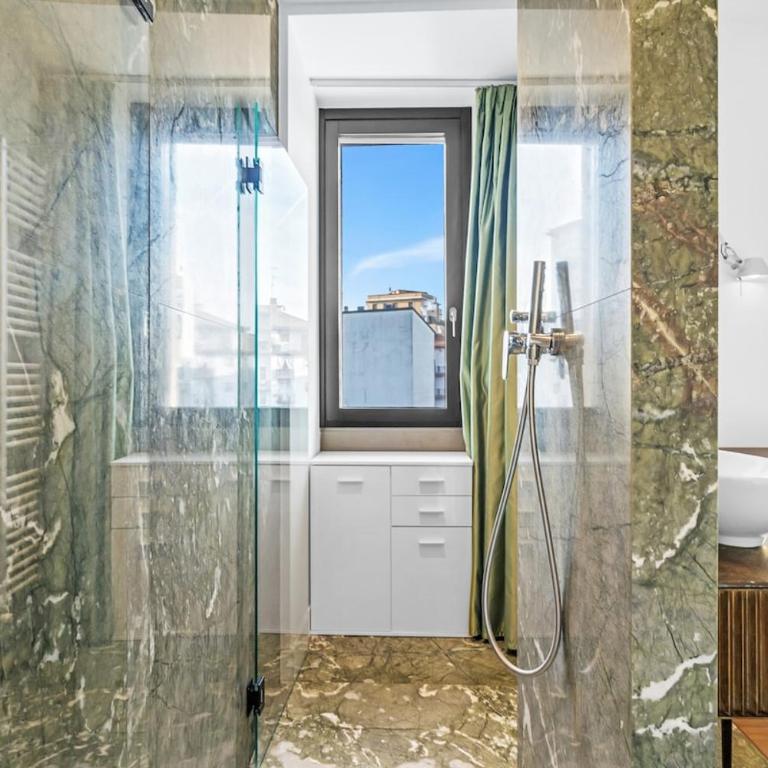 Green Marble Luxury Residence - Appartamento Familiare con 2 Camere da Letto - 3