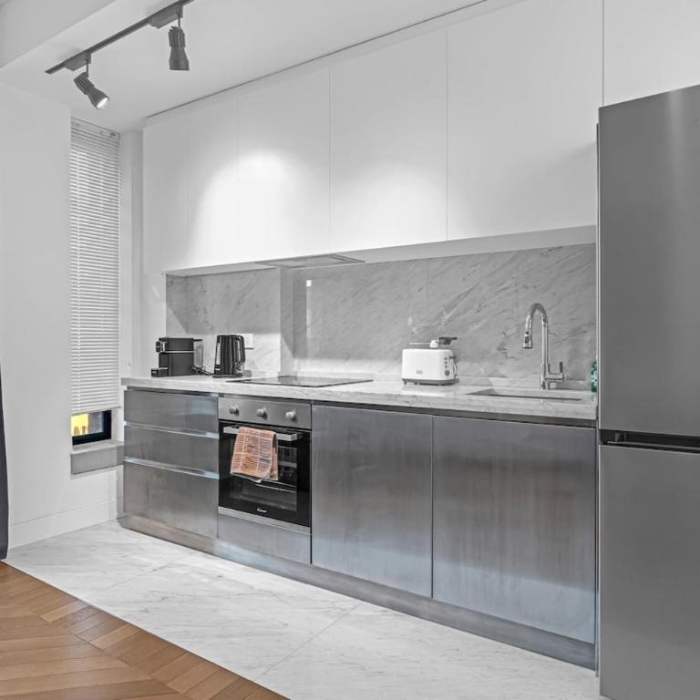 Green Marble Luxury Residence - Appartamento Familiare con 2 Camere da Letto - 13