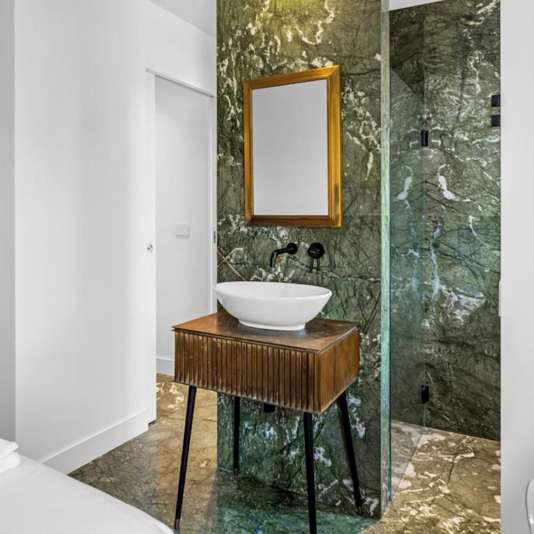 Green Marble Luxury Residence - Appartamento Familiare con 2 Camere da Letto - 21