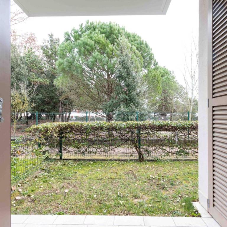 Relaxing apartment in a village with swimming pool - Apartment - 4