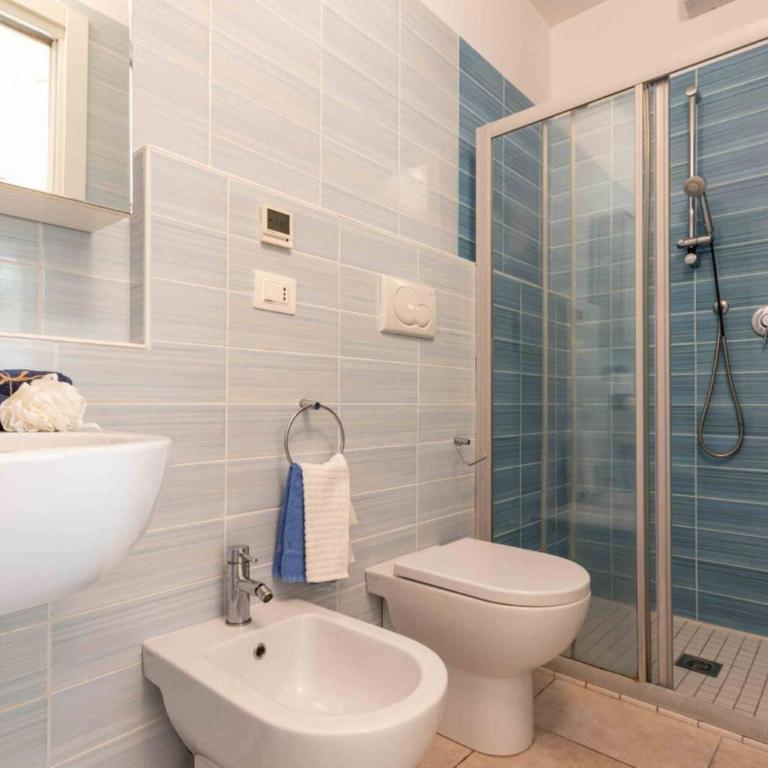 Relaxing apartment in a village with swimming pool - Apartment - 5
