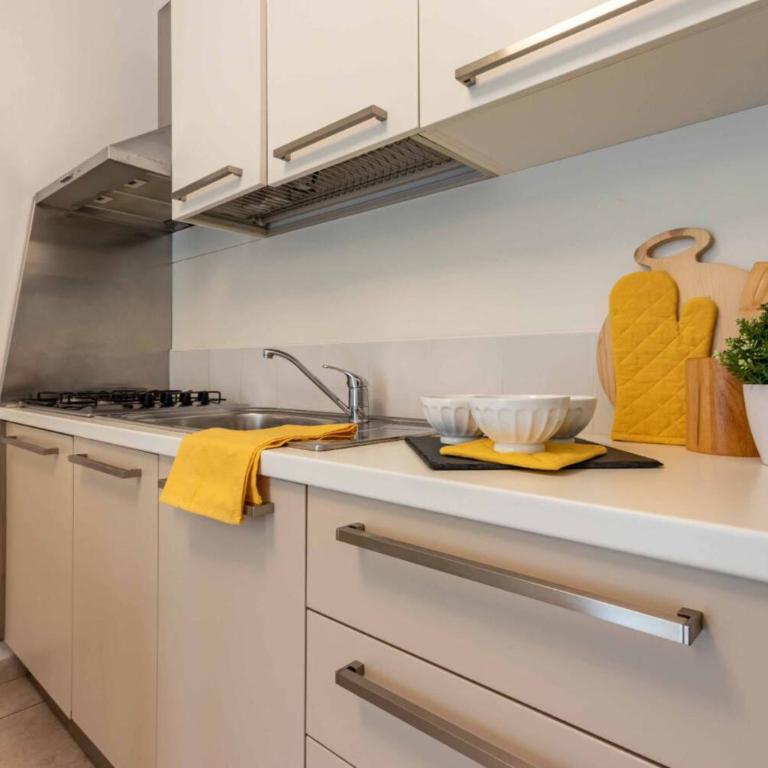 Relaxing apartment in a village with swimming pool - Apartment - 8