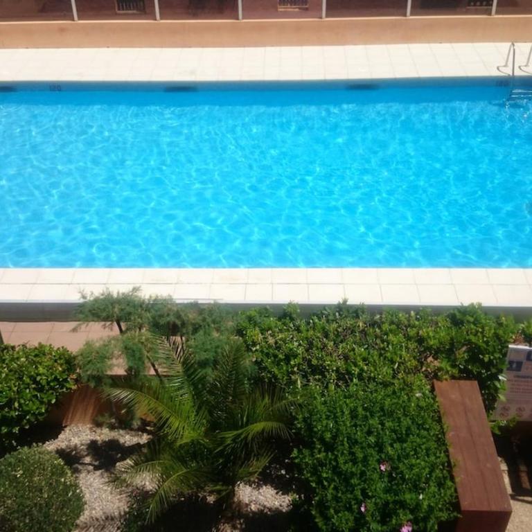 Studio à deux pas du port avec piscine - Studio - Vue sur Piscine - 3