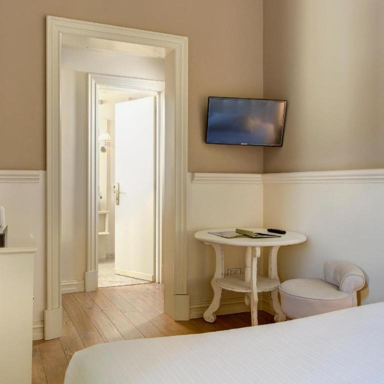 Grand Hotel Cavour - Camera Queen - 5