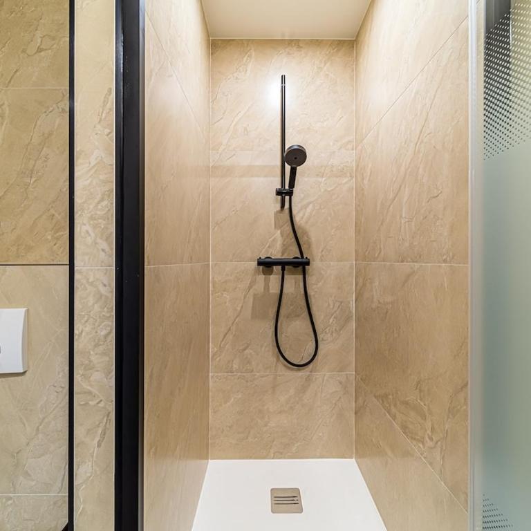 Balcon et Design urbain - Lyon et Metro - Appartement 1 Chambre - 9