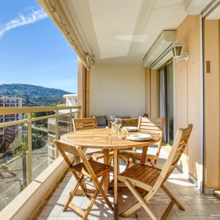 Appartement lumineux - vue mer- proche centre de la napoule - Appartement 1 Chambre - 1