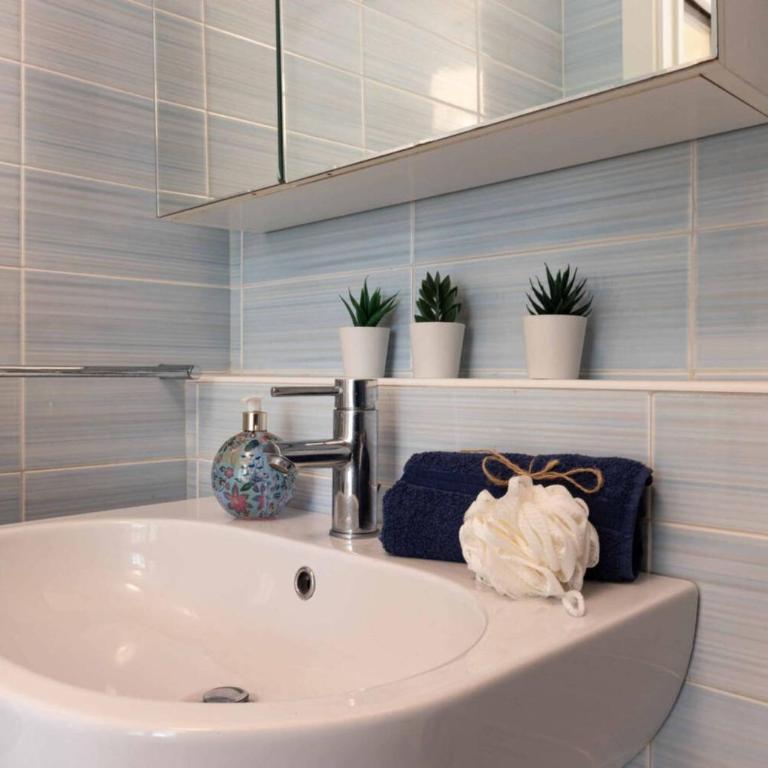 Modern apartment with pool and garden - Appartement - 21