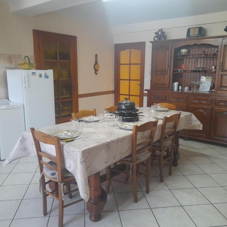 Voiron grande maison - Three-Bedroom House - 20