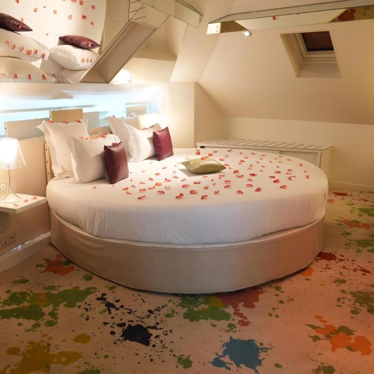 Secret de Paris - Hotel & Spa - Chambre Atelier d'Artiste avec Bain à Remous - 1