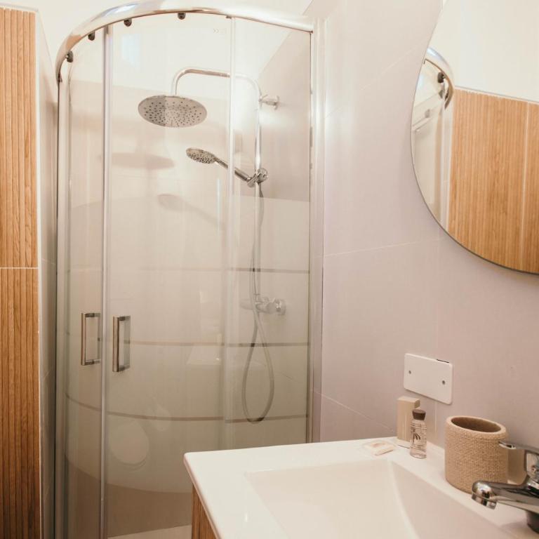 Guest House Casa De Amicis - Lakeside L&B - Queen Room - 9