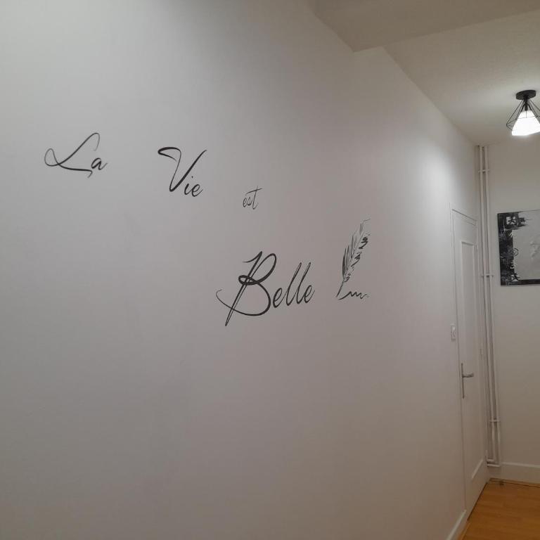 Voiron grande maison - Three-Bedroom House - 22
