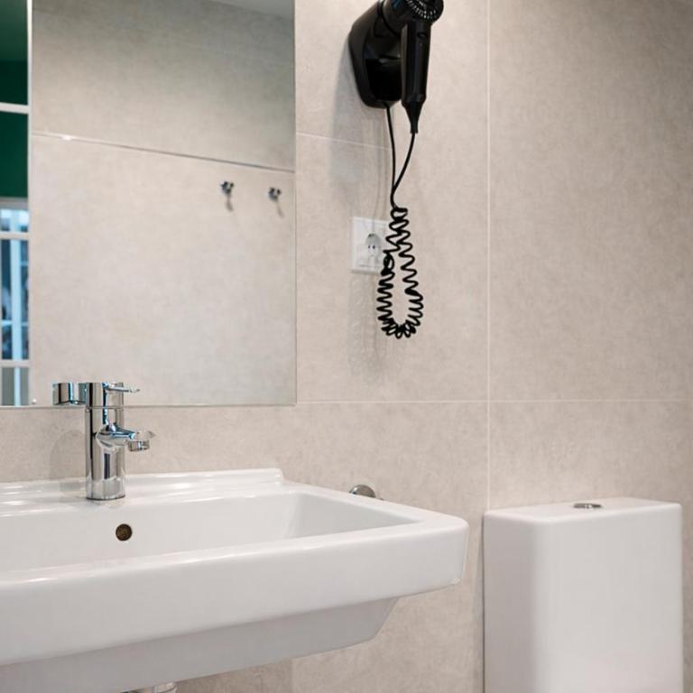 Room Casa Gracia - Deluxe Double or Twin Room with City View - 7