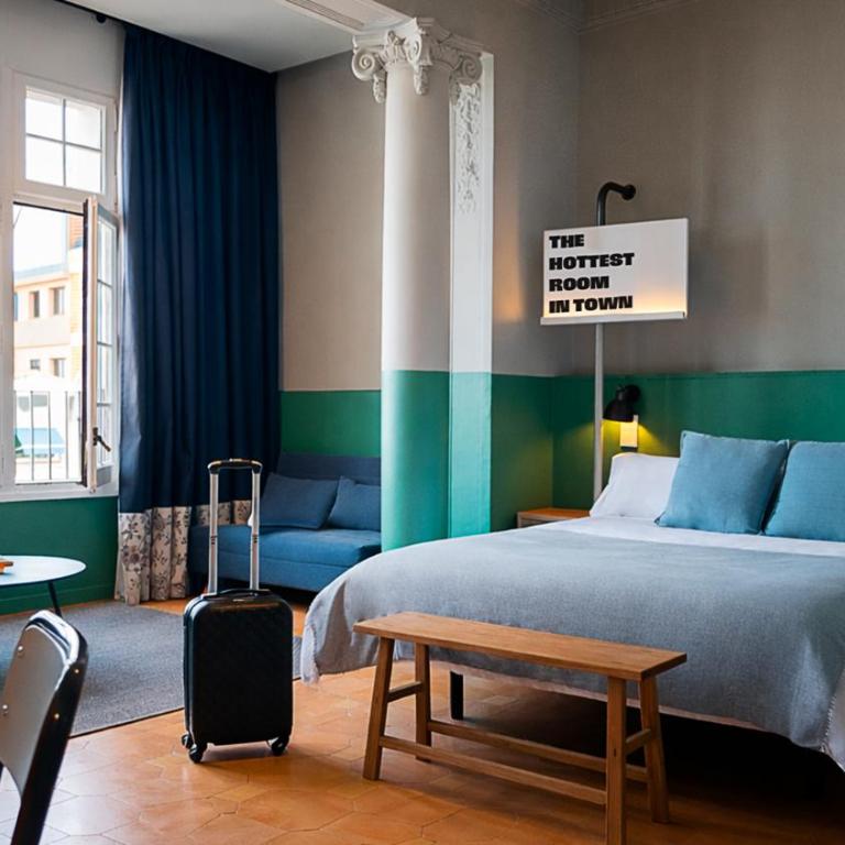 Room Casa Gracia - Deluxe Double or Twin Room with City View - 3