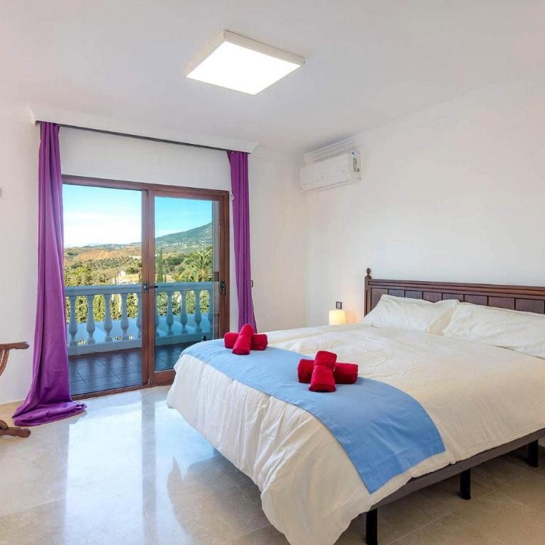 Amazing Home In Mijas Costa - Casa de vacaciones de 5 dormitorios - 2