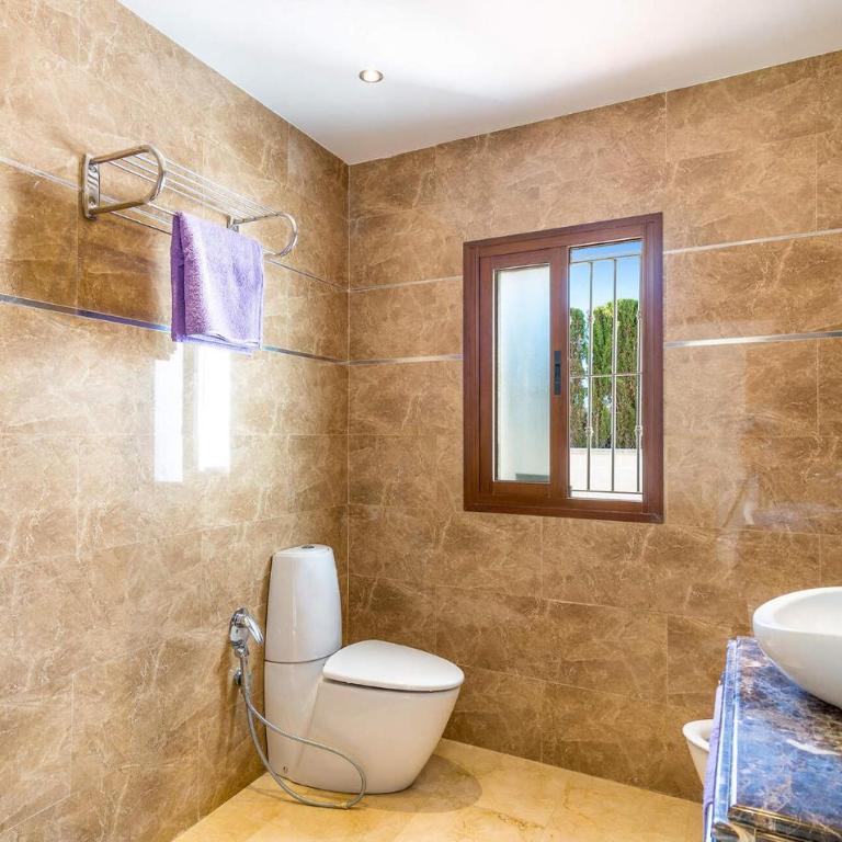 Amazing Home In Mijas Costa - Casa de vacaciones de 5 dormitorios - 11