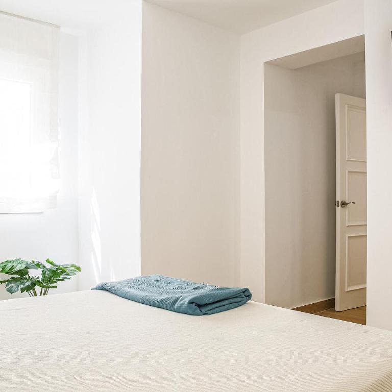 Lovely Apartment In Almeria With Wifi - Apartamento de 3 dormitorios - 12