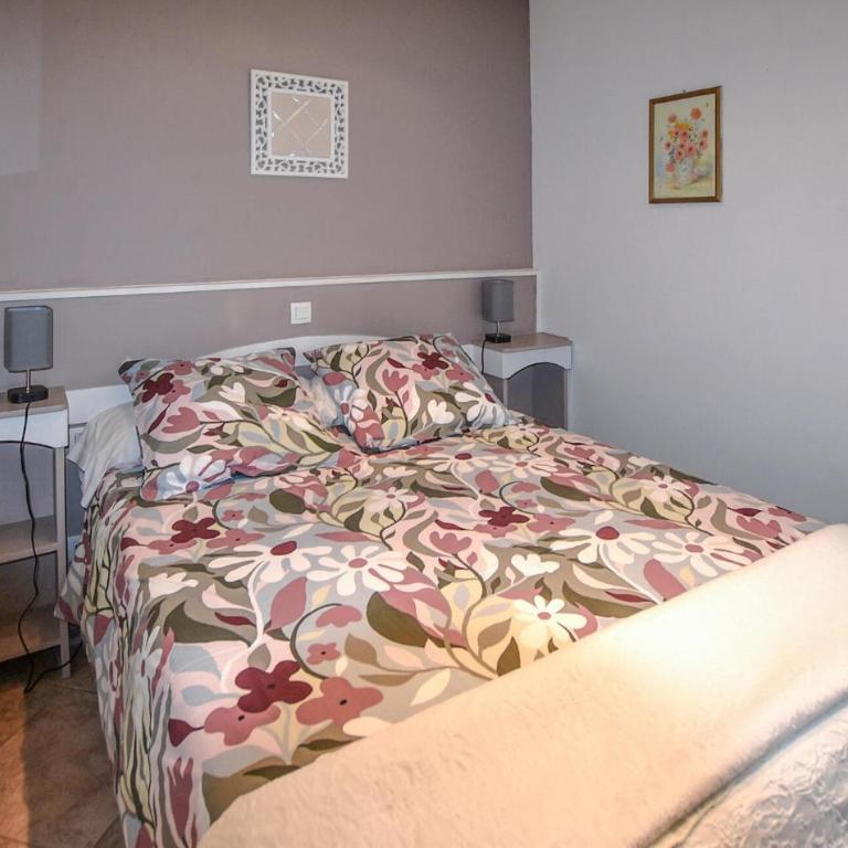 Maison Avec Piscine - Maison de Vacances 1 Chambre - 5