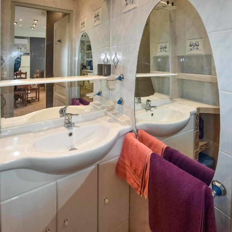 Maison Avec Piscine - Maison de Vacances 1 Chambre - 7