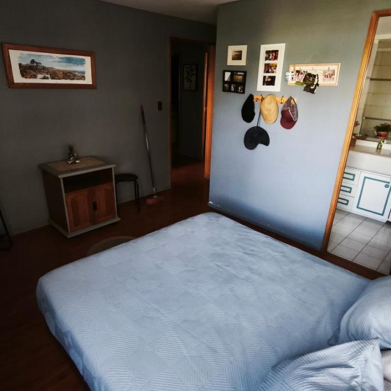 Cómoda Habitación doble, baño privado cercana al metro en Las Condes - Double Room with Private Bathroom - 3