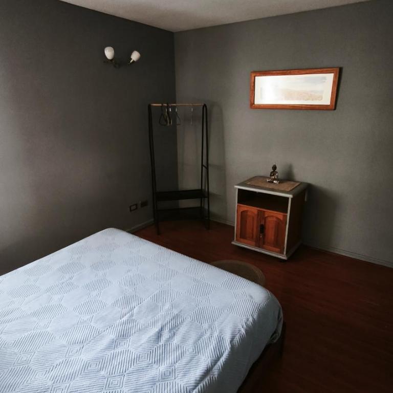 Cómoda Habitación doble, baño privado cercana al metro en Las Condes - Double Room with Private Bathroom - 5