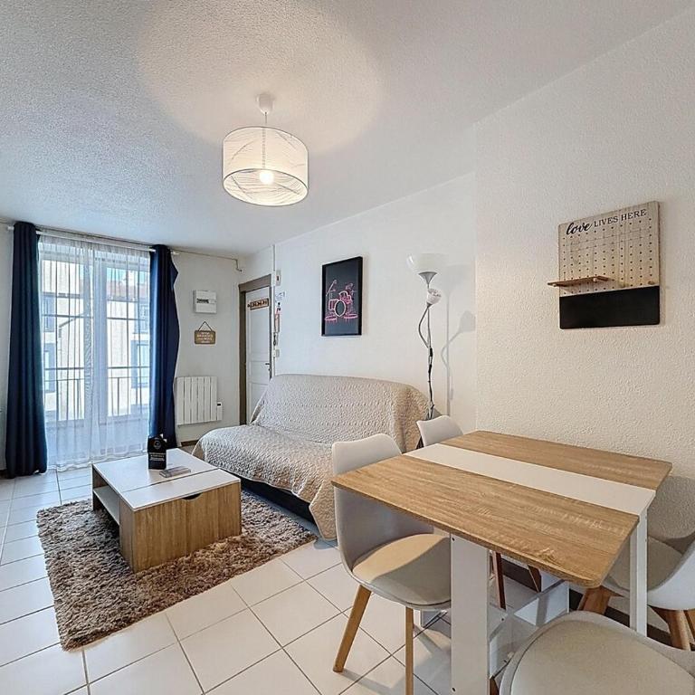 Séjour confortable à Fontgiève Spacieux 2 pers - Apartamento de 1 dormitorio - 10
