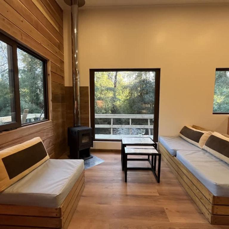BUHO Cabin Cypress BBQ Smart TV Wood Hot Tub - Bungalow - 1