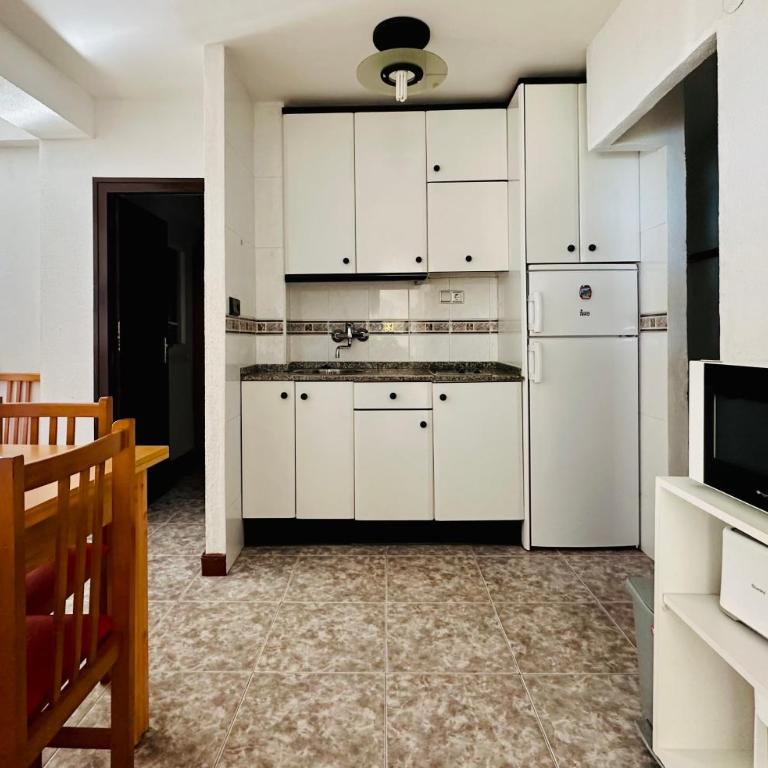 Home Maite Playa Salou - Apartamento de 2 dormitorios con balcón - 11