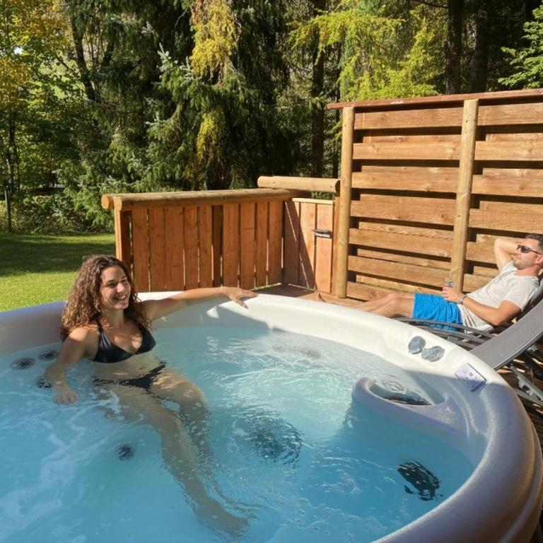 LE GRIZZLY Chalet en bois avec SPA Jacuzzi - Chalet con 3 Camere da Letto - 1
