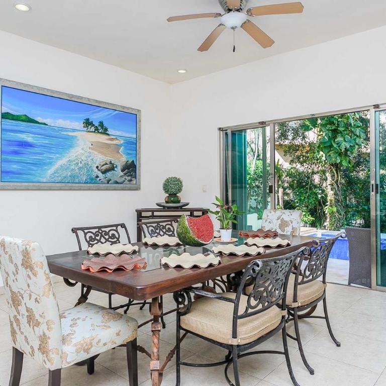 Playacar Villa with Pool Near Beach & 5th Avenue - Villa avec Piscine Privée - 5