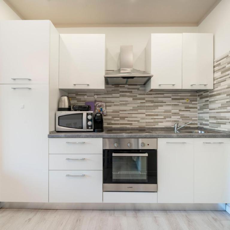 Desenzano - 2' to Station & Lake - Pool, Wifi, AC - Appartamento con 1 Camera da Letto e Terrazza - 11