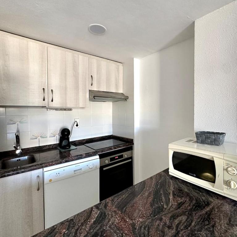 Home Atalaya Mar Salou - Apartamento de 2 dormitorios con balcón - 11