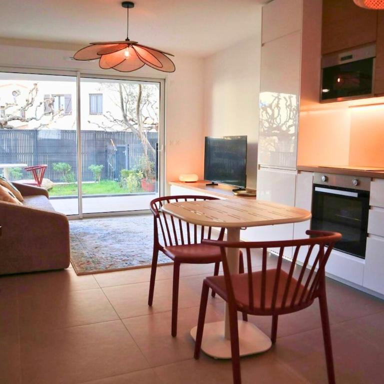 Appartement à 150m de la Mer - Le Bel Azur - Two-Bedroom Apartment - 21