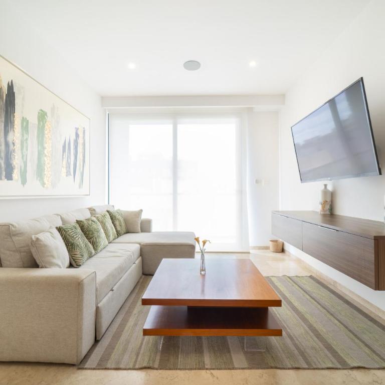 2 Bedroom Condo with Pool - The Shore, Sasha I - 314 - Apartamento - 14