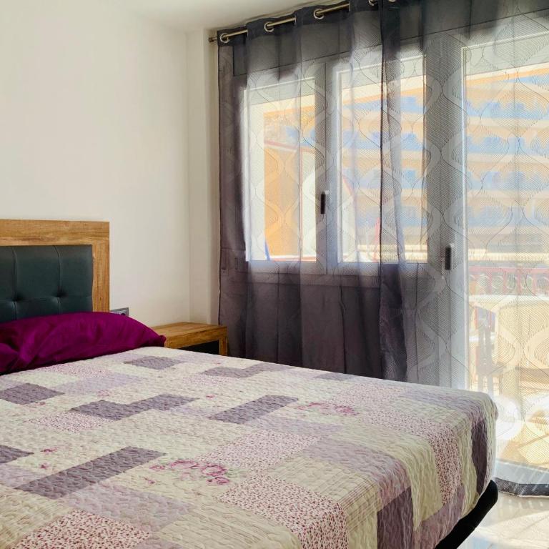 Home Avenida Salou - Two-Bedroom Apartment - 17