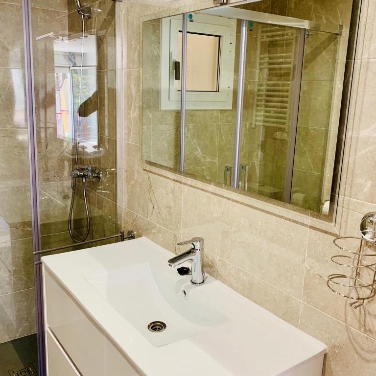 Home Avenida Salou - Two-Bedroom Apartment - 21