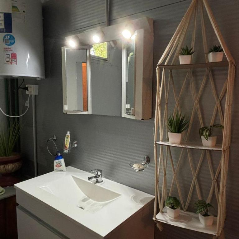 Isla Piraña, Río Parana de las Palmas - Two-Bedroom House - 4