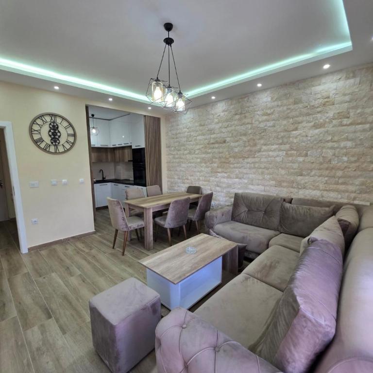S&M Stan - One-Bedroom Apartment - 17
