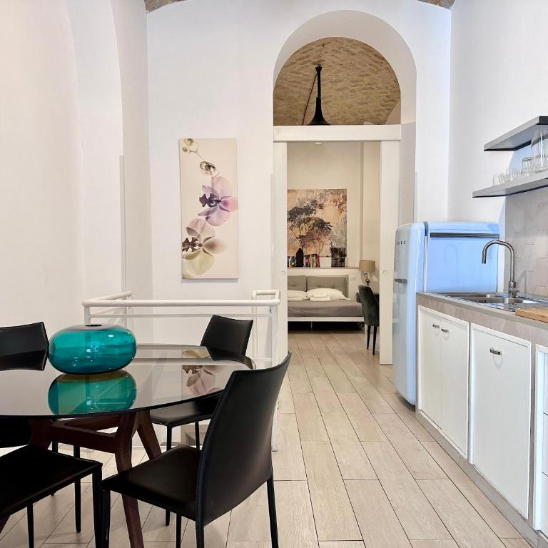 B&B Santi Quattro Al Colosseo - Appartamento Loft con 1 Camera da Letto e Balcone - 3