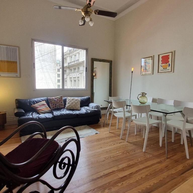 Spacious Family Apt for 8: Heart of Buenos Aires! - Apartamento - 1