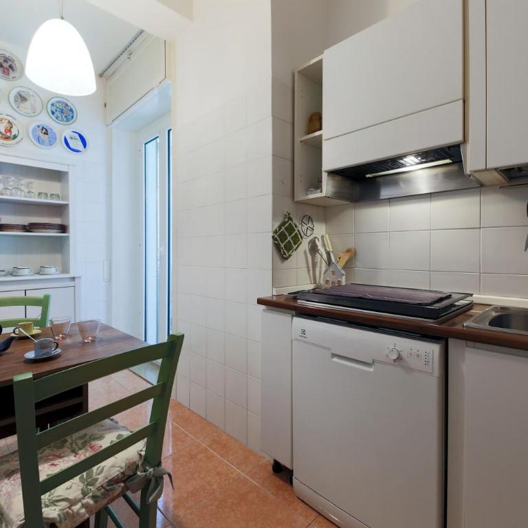 Private parking - Family home - 15 min to Venice - Two-Bedroom Apartment - 6